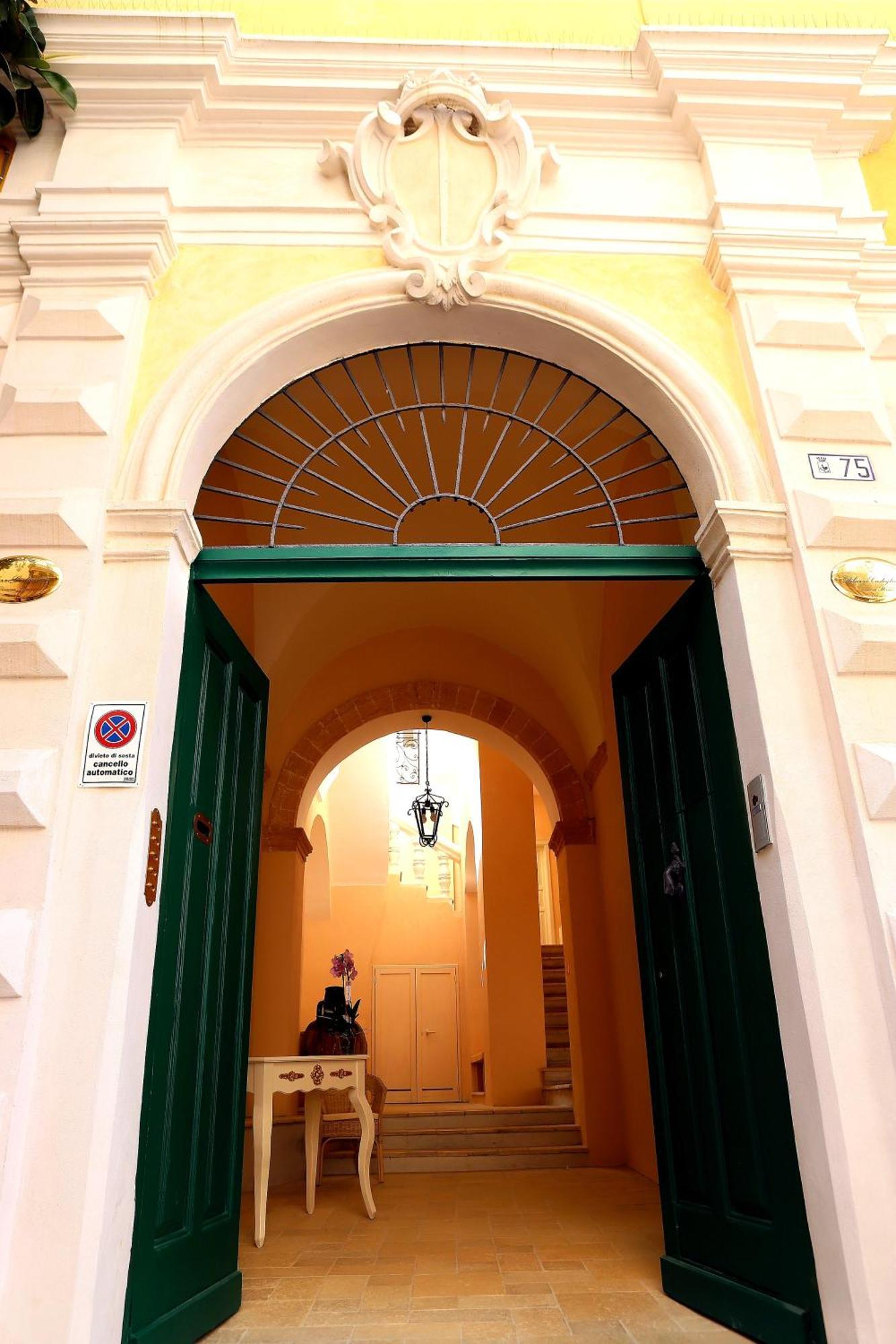 Palazzo Castiglione Panzió Gallipoli Kültér fotó